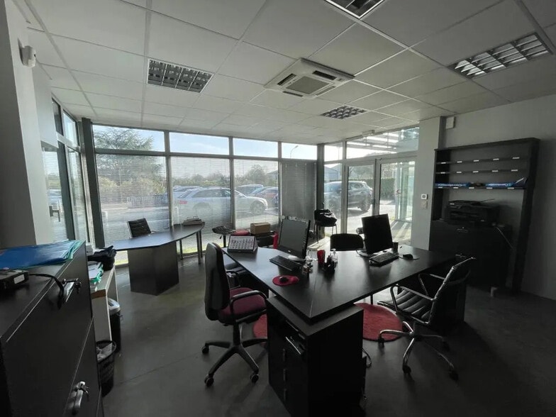 Local d'activités dans Langon à vendre - Photo intérieure – Image 2 sur 7
