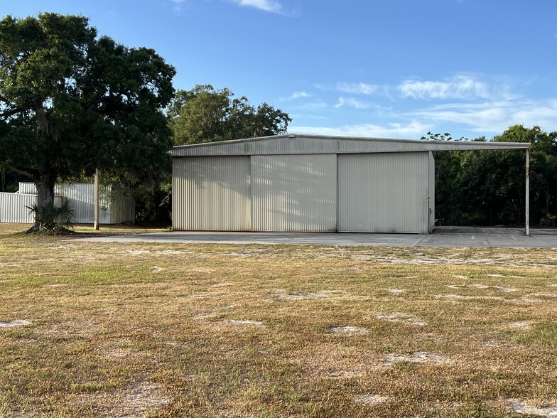 175 East Cowboy Way, Labelle, FL à louer - Photo de l’immeuble – Image 1 sur 3