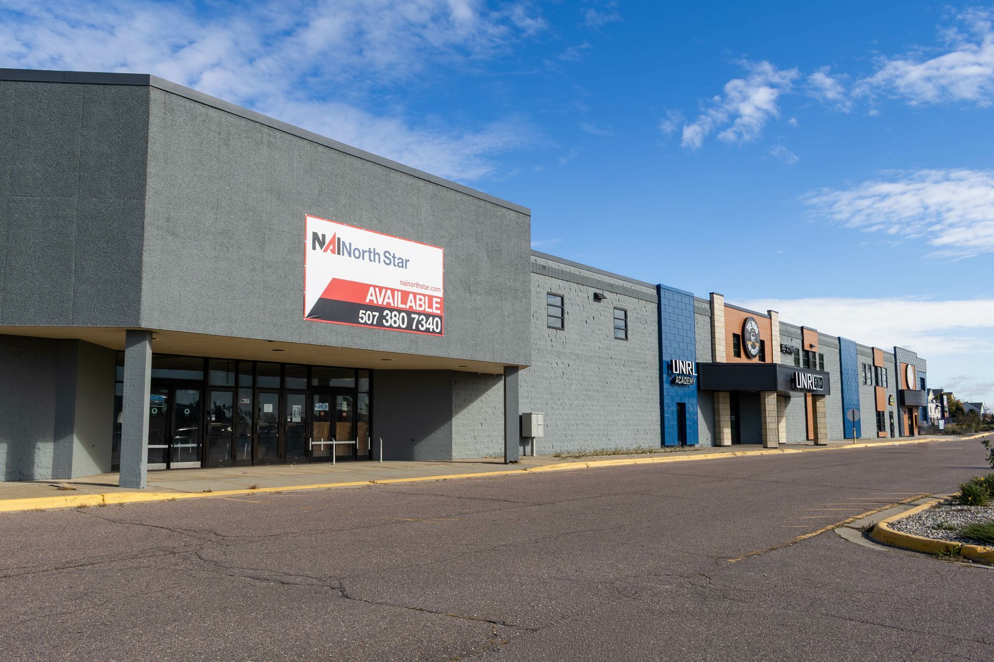 1850 E Madison Ave, Mankato, MN à louer Photo principale– Image 1 sur 12