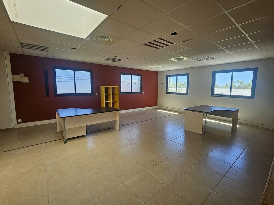 Bureau dans Éguilles à vendre Photo intérieure– Image 1 sur 10