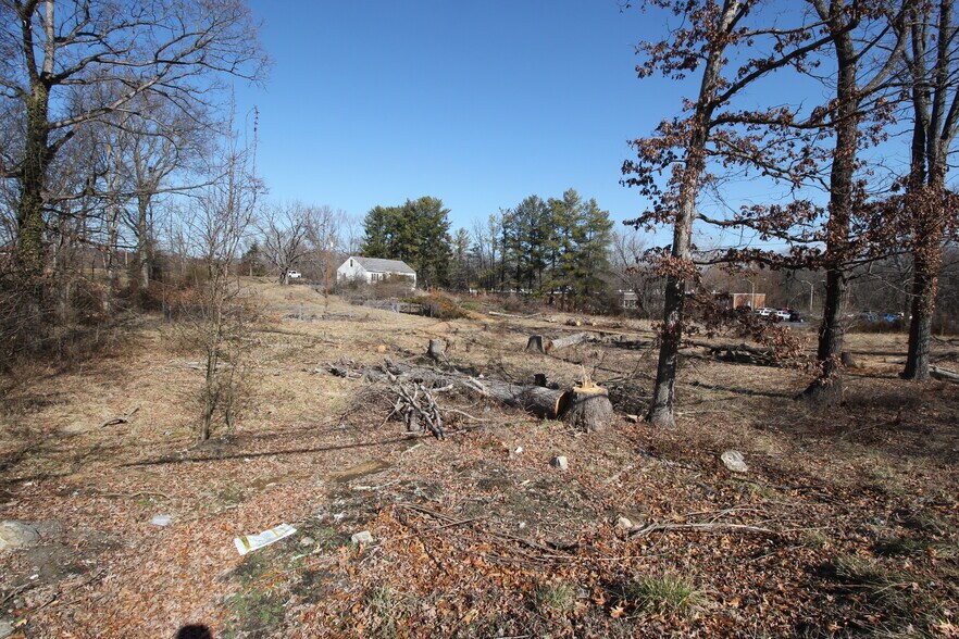 1229 Rosser Ave, Waynesboro, VA à vendre - Photo de l’immeuble – Image 2 sur 9