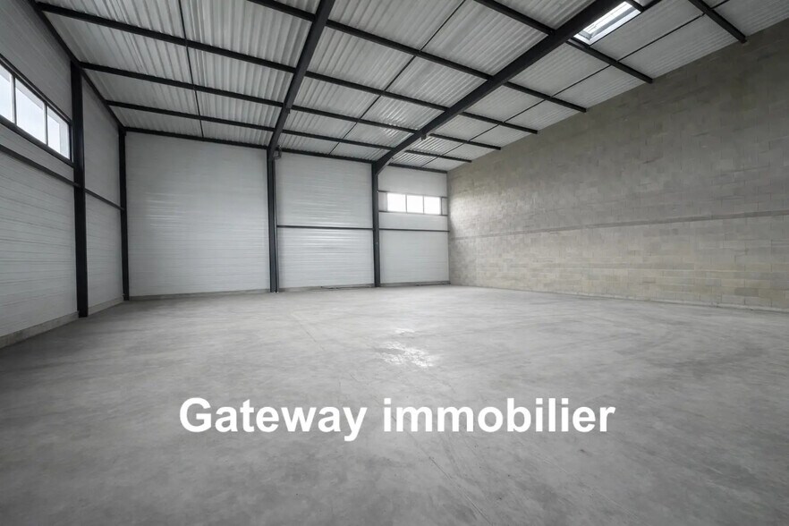 Industriel/Logistique dans Clermont-Ferrand à louer - Photo de l’immeuble – Image 2 sur 5