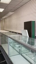13200-13360 Laurel Bowie Rd, Laurel, MD à louer - Vidéo sur l’annonce professionnelle 