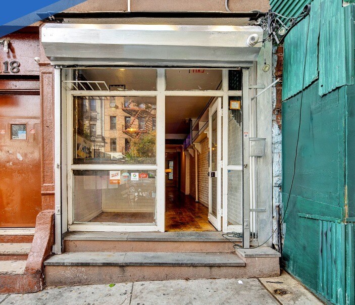 118 E 116th St, New York, NY à louer Photo de l’immeuble– Image 1 sur 3