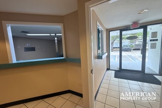 1895 Floyd St, Sarasota, FL à louer Photo intérieure– Image 2 sur 19