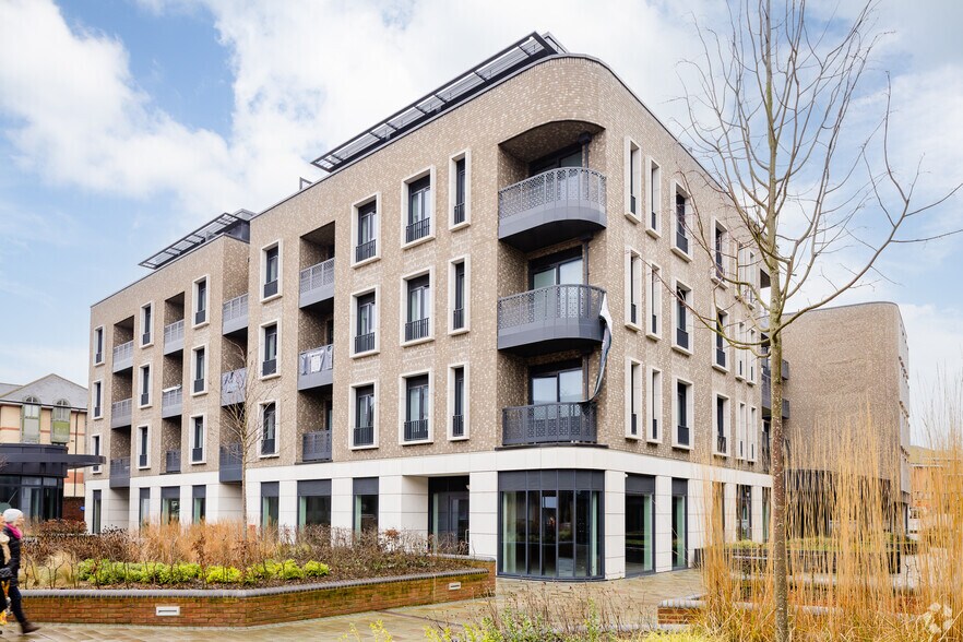 Bricket Rd, St Albans à louer - Photo principale – Image 2 sur 2
