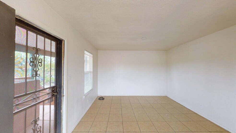 1809 Girard Blvd SE, Albuquerque, NM à vendre - Photo de l’immeuble – Image 3 sur 14