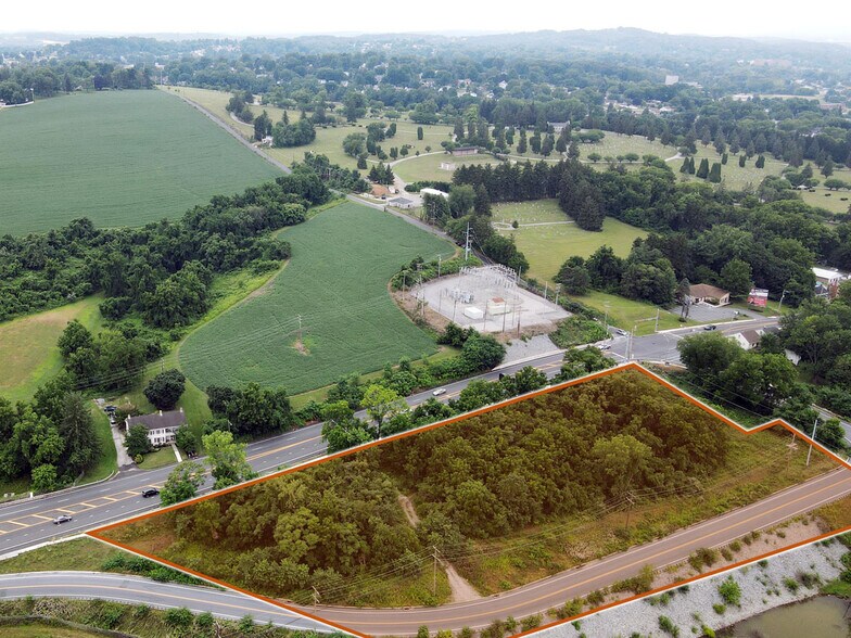 1788 Mount Rose Ave, York, PA à vendre - Aérien – Image 2 sur 4