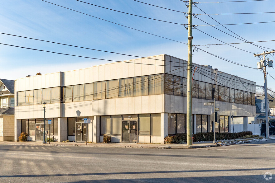 185 Merrick Rd, Lynbrook, NY à louer - Photo principale – Image 1 sur 5
