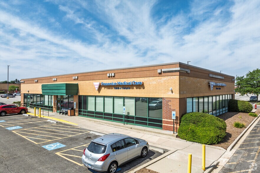 605-761 E Dundee Rd, Palatine, IL à louer - Photo principale – Image 3 sur 6