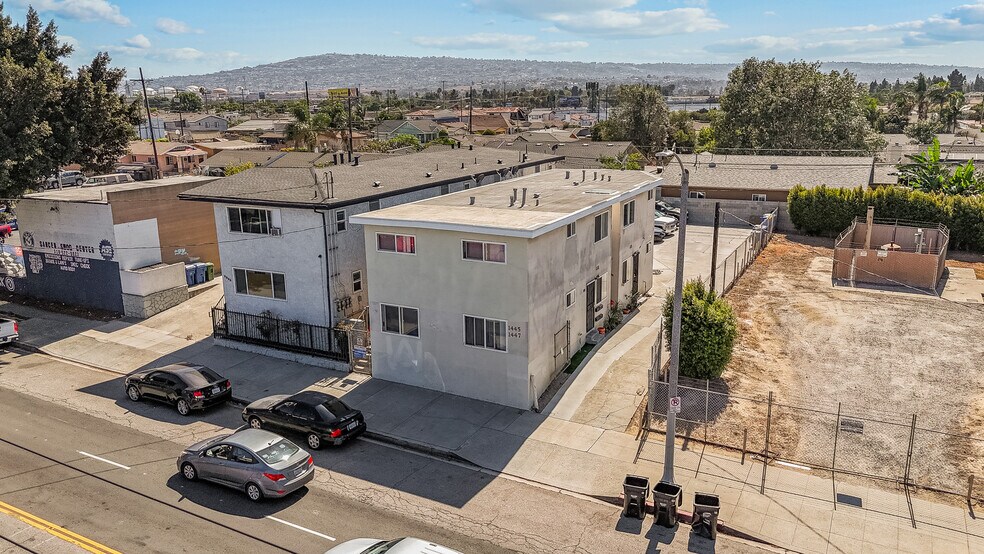 1445 N Wilmington Blvd, Wilmington, CA à vendre - Photo de l’immeuble – Image 2 sur 24