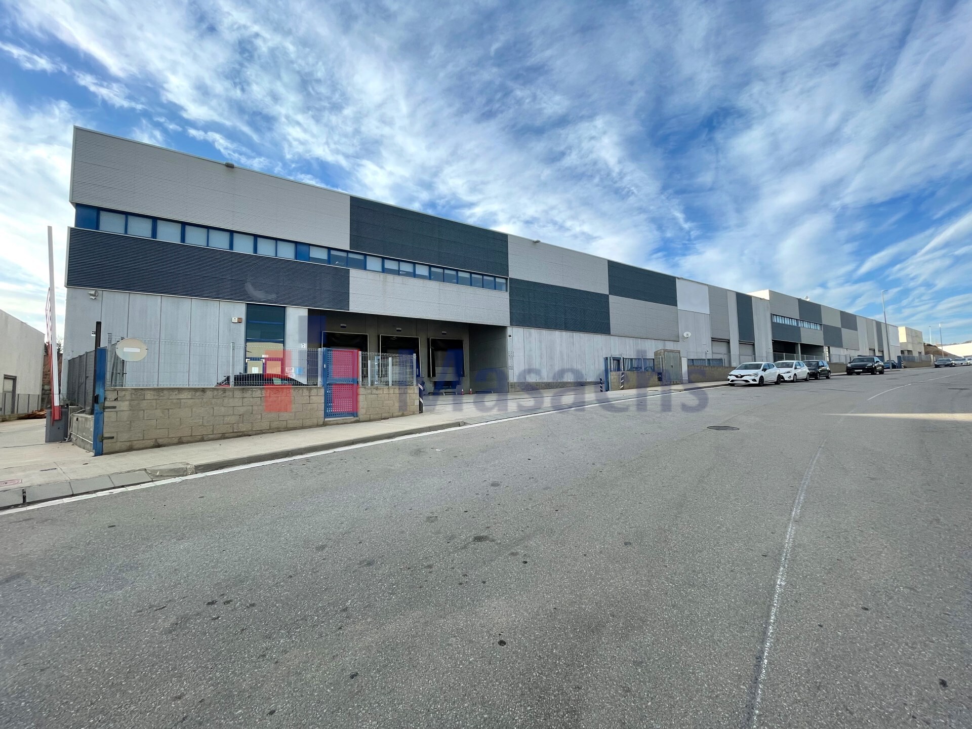 Industriel/Logistique dans Sant Esteve Sesrovires, Barcelona à louer Photo de l’immeuble– Image 1 sur 13