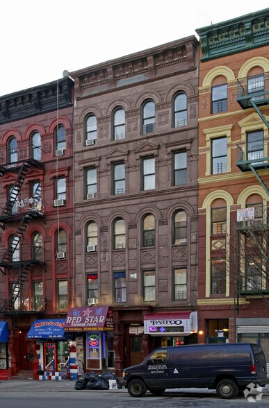 112 E 116th St, New York, NY à louer - Photo de l’immeuble – Image 3 sur 3