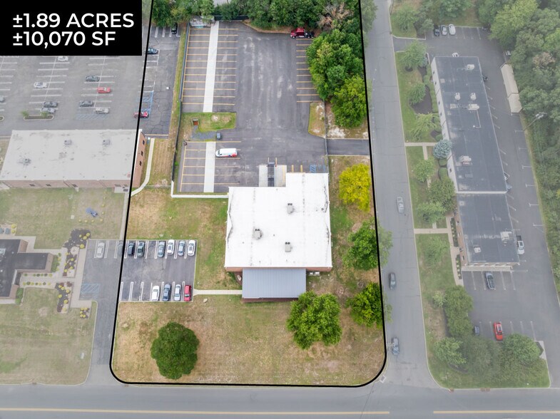 154 Tices Ln, East Brunswick, NJ à vendre - Photo de l’immeuble – Image 3 sur 66