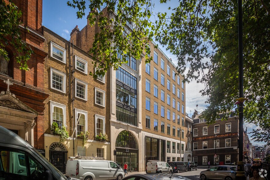25-25A Soho Sq, Londres à louer - Photo de l’immeuble – Image 2 sur 15