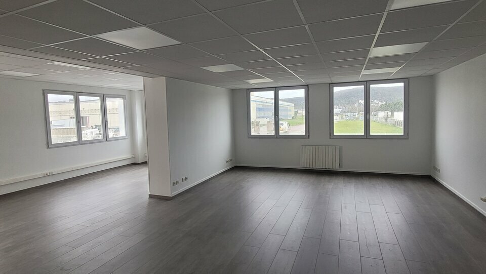 Bureau dans Le Grand-Quevilly à louer - Photo intérieure – Image 2 sur 12