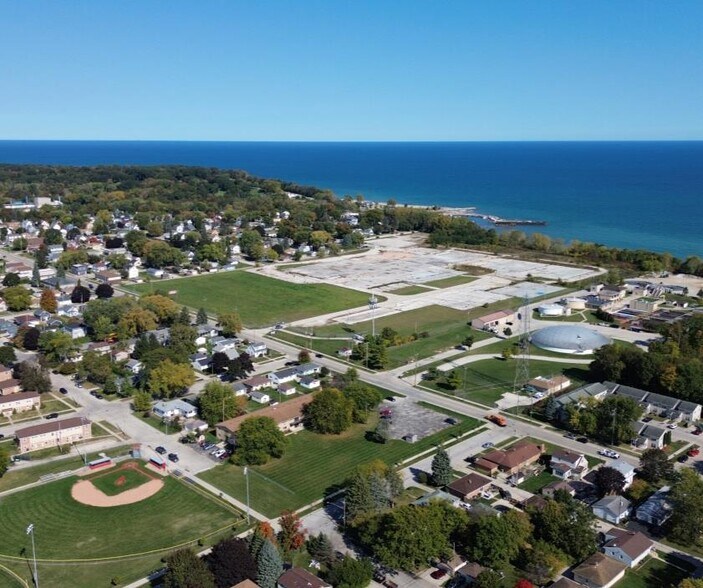 315 Marion Ave, South Milwaukee, WI à vendre - Aérien – Image 2 sur 4