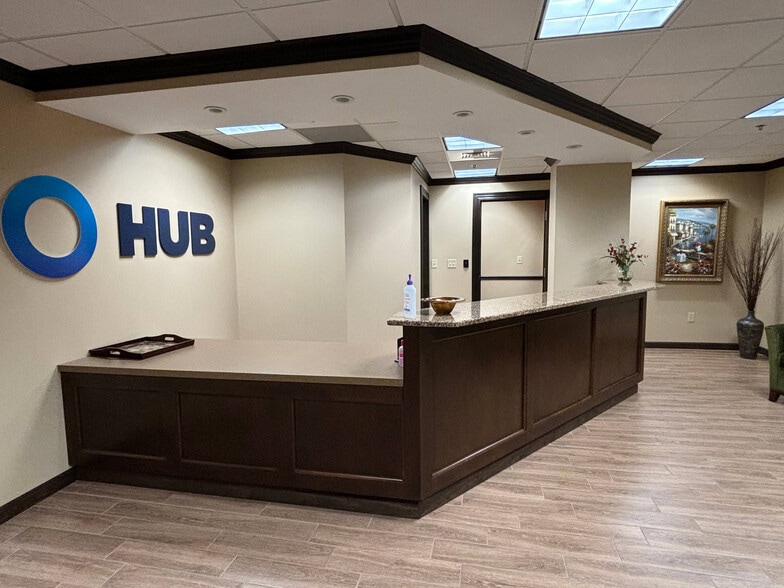 90-100 Central St, Holliston, MA à louer - Photo intérieure – Image 2 sur 29