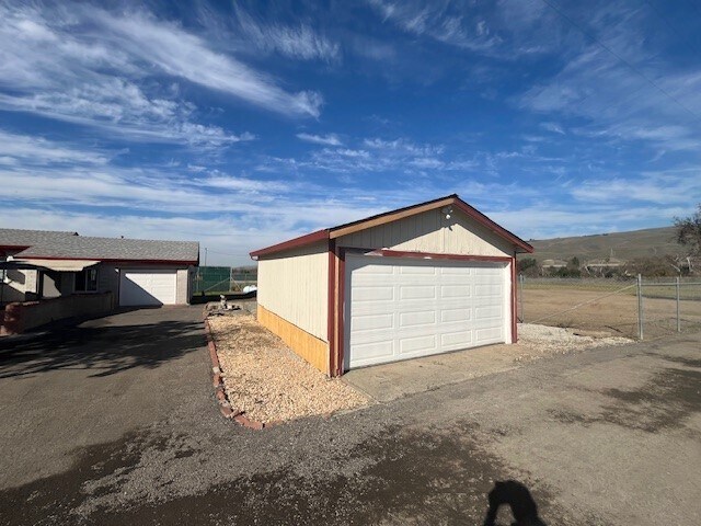 9690 Monterey Rd, Morgan Hill, CA à louer - Photo de l’immeuble – Image 2 sur 5