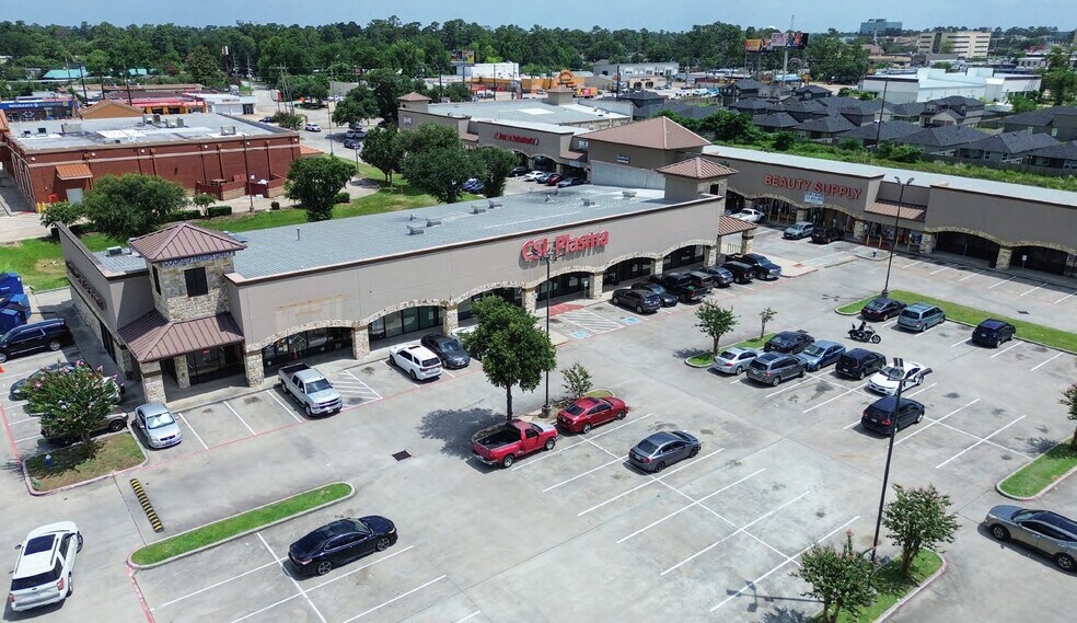 1319 FM 1960 West, Houston, TX à louer - Photo de l’immeuble – Image 3 sur 4