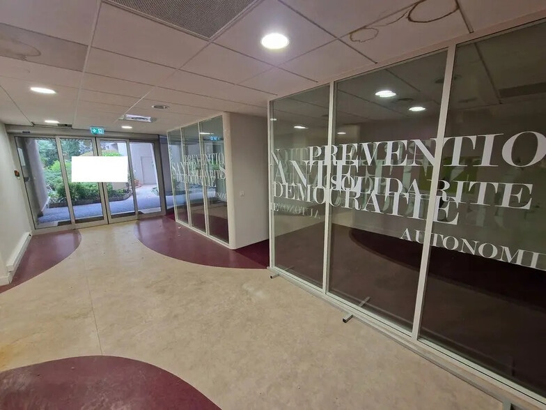 Bureau dans Nice à vendre - Photo de l’immeuble – Image 2 sur 9