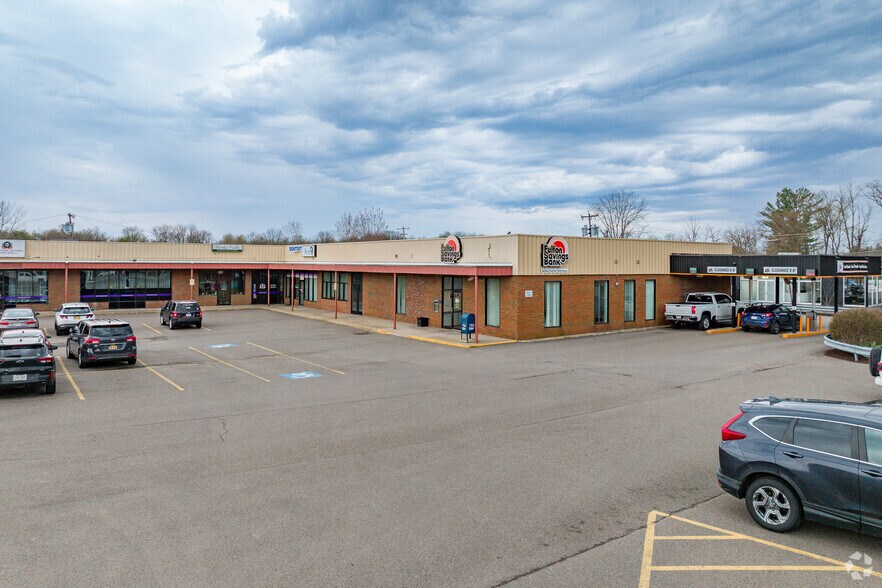 219 County Route 57, Phoenix, NY à vendre - Photo de l’immeuble – Image 2 sur 4