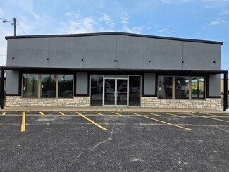 Plus de détails pour 5015 N Meridian Ave, Warr Acres, OK - Local commercial à louer