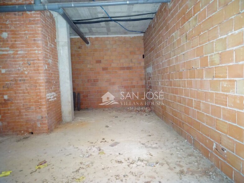 Local commercial dans Aspe, Alicante à vendre - Photo de l’immeuble – Image 3 sur 8