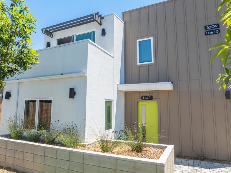 3209 L St, San Diego, CA à vendre - Photo de l’immeuble – Image 2 sur 25