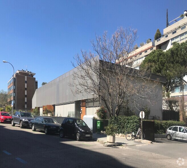 Calle Apolonio Morales, 13, Madrid, Madrid à vendre - Photo de l’immeuble – Image 2 sur 3