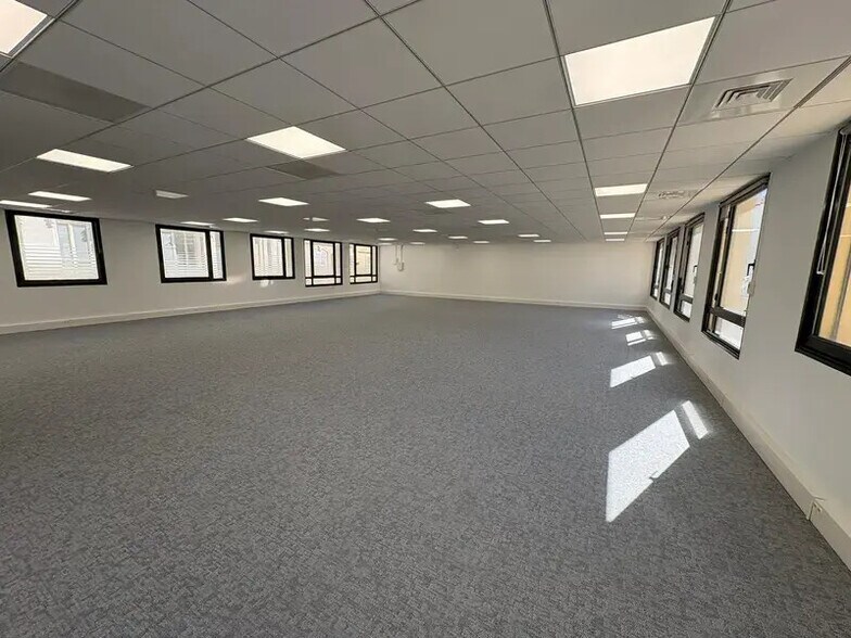 Bureau dans Marseille à louer - Photo intérieure – Image 2 sur 5