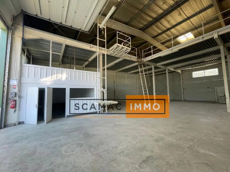 Industriel/Logistique dans Gémenos à louer - Photo de l’immeuble – Image 1 sur 5