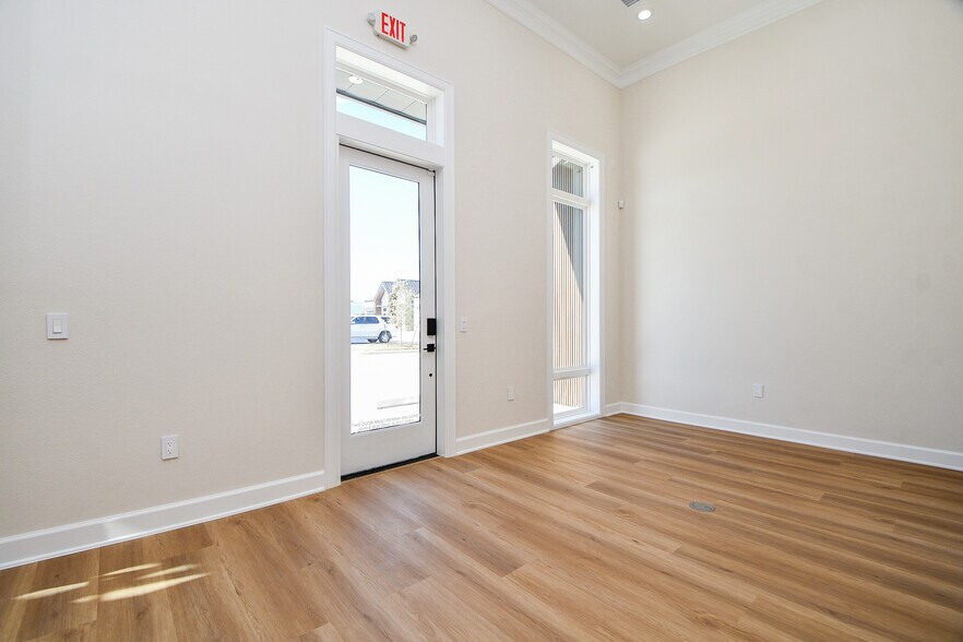 1325 Main St, Katy, TX à louer - Photo intérieure – Image 3 sur 31