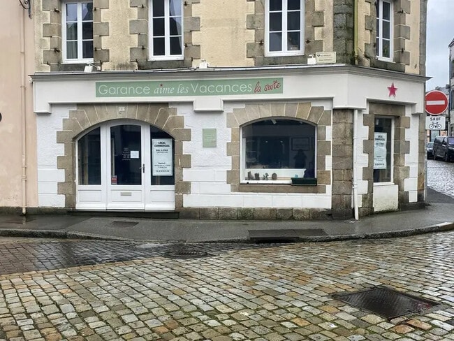 Plus de détails pour Local commercial à louer