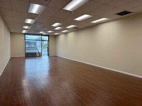 9432-9532 Whittier Blvd, Pico Rivera, CA à louer Photo intérieure– Image 2 sur 3