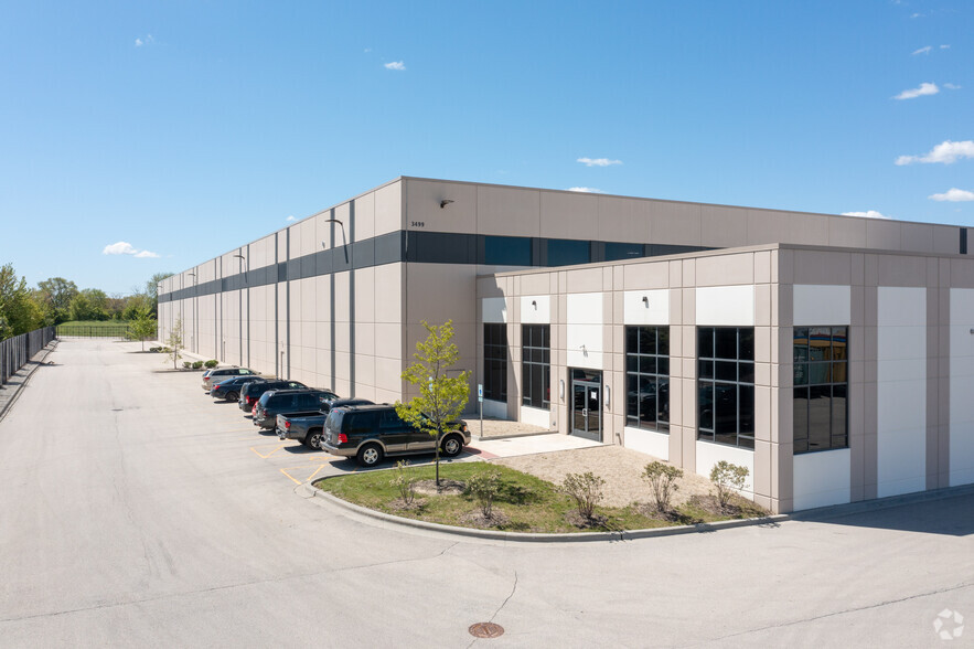 3499 S Chicago St, Joliet, IL à louer - Photo de l’immeuble – Image 1 sur 11