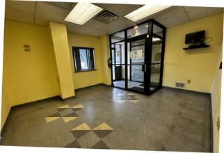 449-451 Avenue C, Bayonne, NJ à louer Photo intérieure– Image 2 sur 6