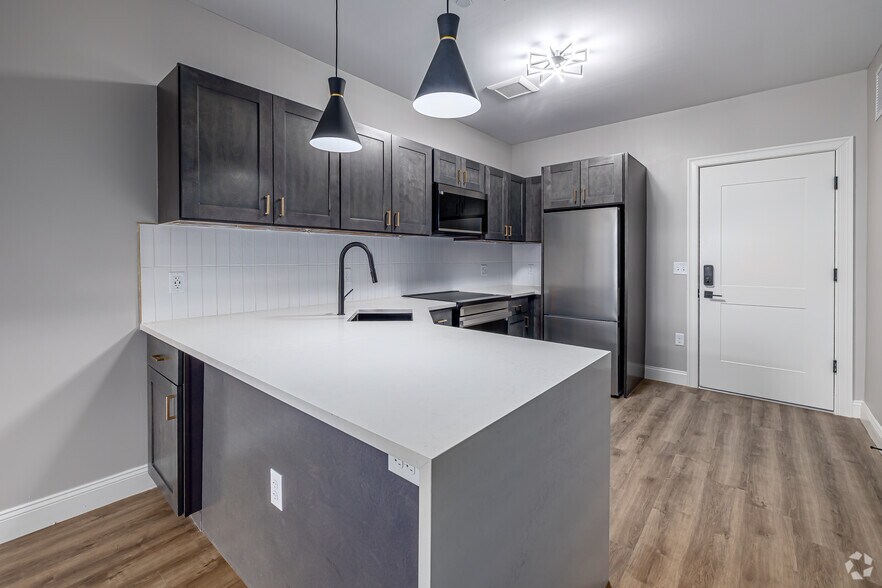 920-924 Farmington Ave, West Hartford, CT à louer - Photo intérieure – Image 2 sur 23