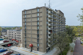 Plus de détails pour 733 W Market St, Akron, OH - Bureau à louer