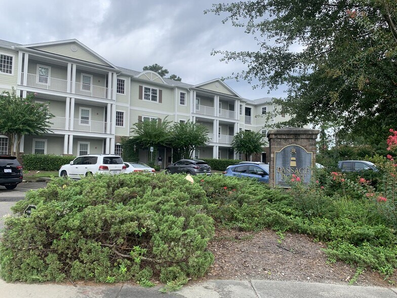 225 Valencia Ct, Wilmington, NC à vendre - Photo de l’immeuble – Image 3 sur 17