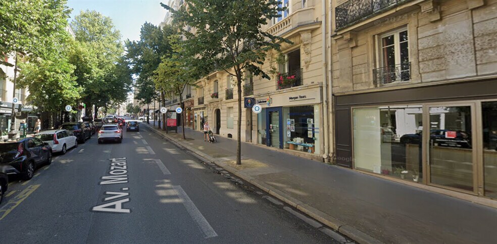 Local commercial dans Paris à louer - Photo de l’immeuble – Image 2 sur 3