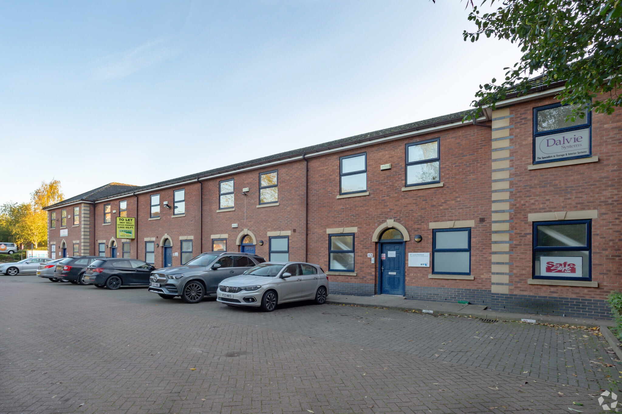 7-14 Newton Ct, Wolverhampton à louer Photo de l’immeuble– Image 1 sur 1