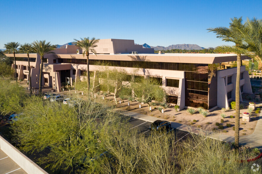 9977 N 90th St, Scottsdale, AZ à louer - Photo de l’immeuble – Image 3 sur 6