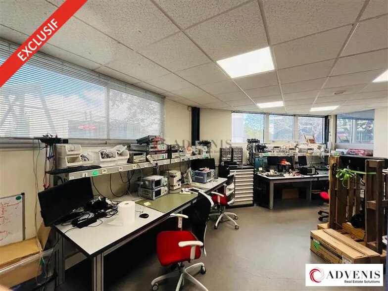 Bureau dans Gradignan à vendre - Photo de l’immeuble – Image 3 sur 13
