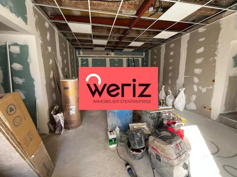 Local d’activités dans Marseille à louer - Photo de l’immeuble – Image 2 sur 4