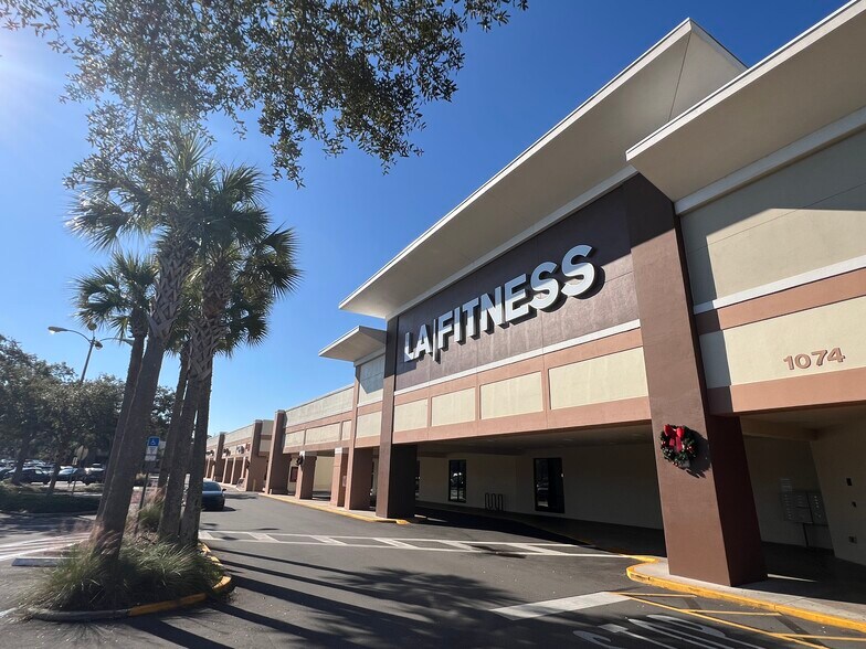 1074-1098 Montgomery Rd, Altamonte Springs, FL à louer - Photo de l’immeuble – Image 2 sur 11