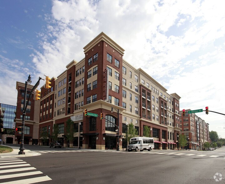 2501 9th Rd S, Arlington, VA à louer - Photo principale – Image 1 sur 17