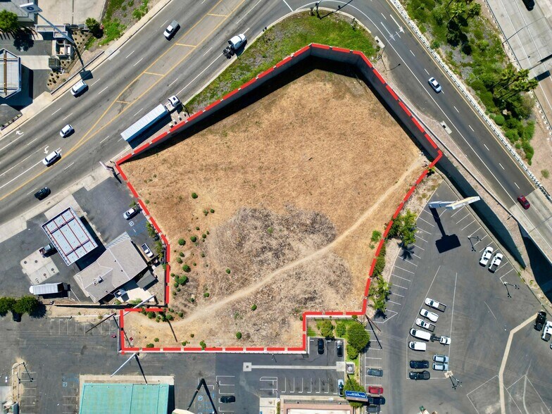 560 West Orange Show Rd, San Bernardino, CA à louer - Photo de l’immeuble – Image 3 sur 12