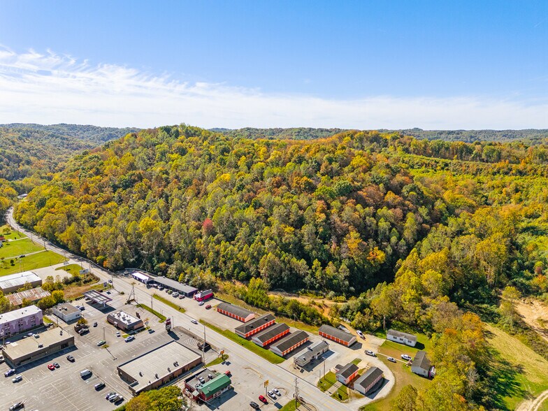 5753 McClellan Hwy, Branchland, WV à vendre - Photo de l’immeuble – Image 2 sur 12