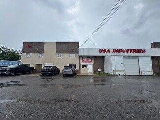 Plus de détails pour 12 Wisconsin Ct, Bay Shore, NY - Industriel/Logistique à louer